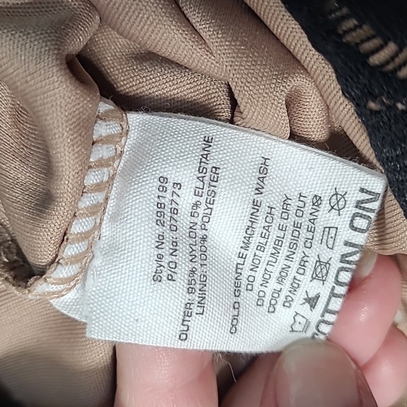 Cotton On mini skirt - Picture 6 of 6